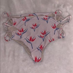 Acacia bop bottoms. size small.